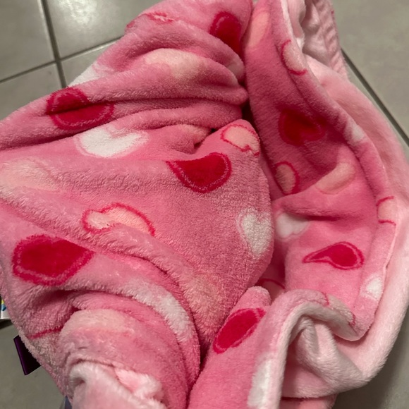 Brand new, unused baby blanket - Picture 3 of 3